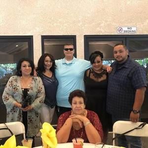 Meet your Posher, Beatriz